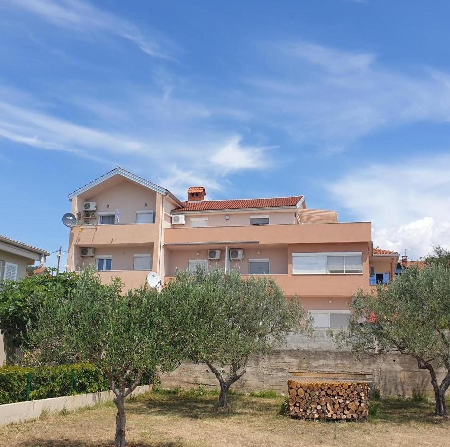 Apartment Beverly Kozino - By The Sea With Free Parking Extérieur photo